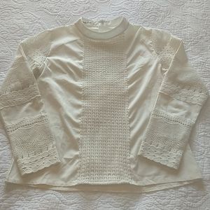 BeautifulBoutique lace highneck cream/ivory blouse